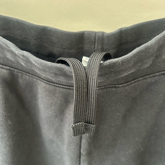 Nike Kids Black Jogger Pants size large - Picture 6 of 7